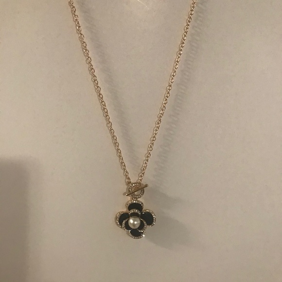 New beautiful necklace - Picture 2 of 2